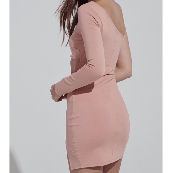 Bombshell babe dress - Picture 2 of 3